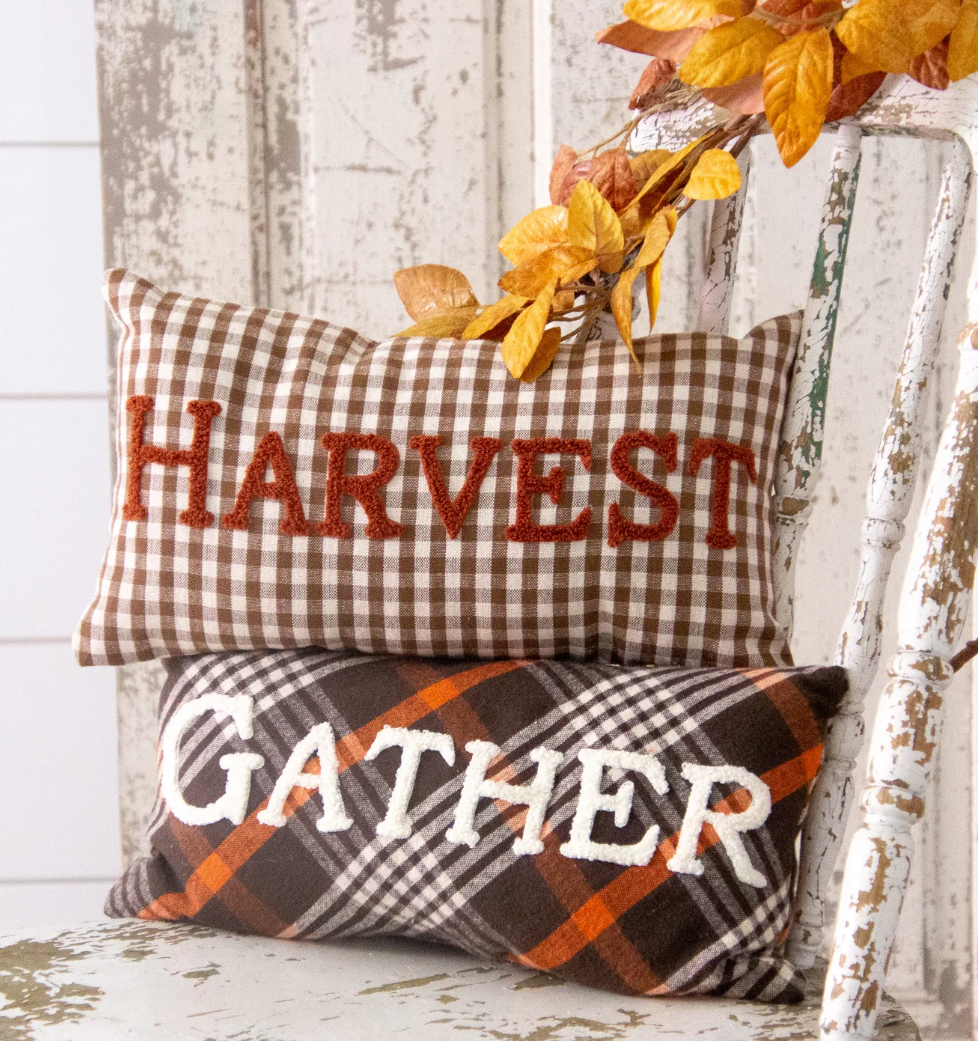 Pillow gather/harvest plaid
