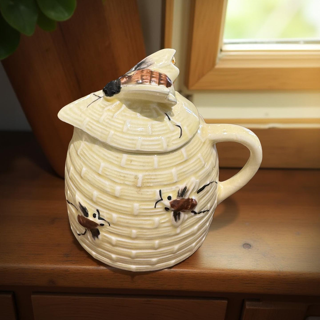 Bee Creamer With Lid