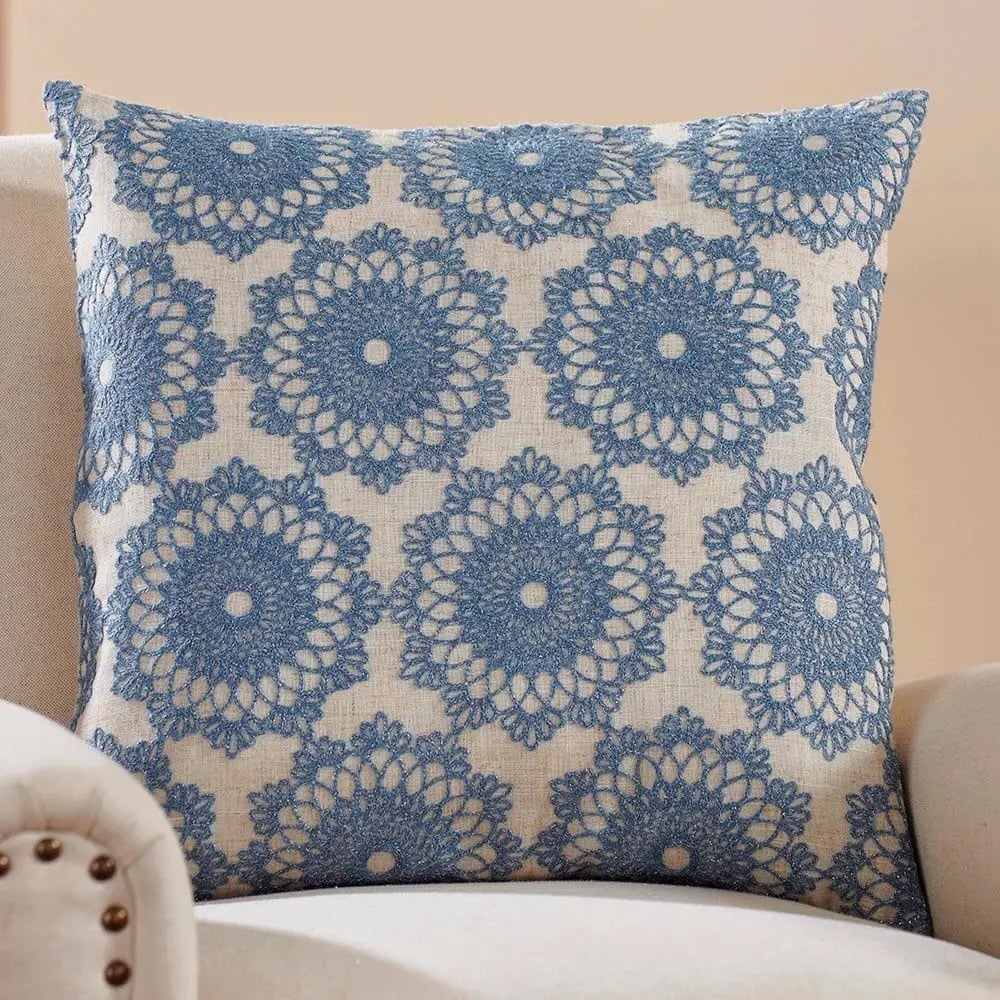 Pillow lace 18”