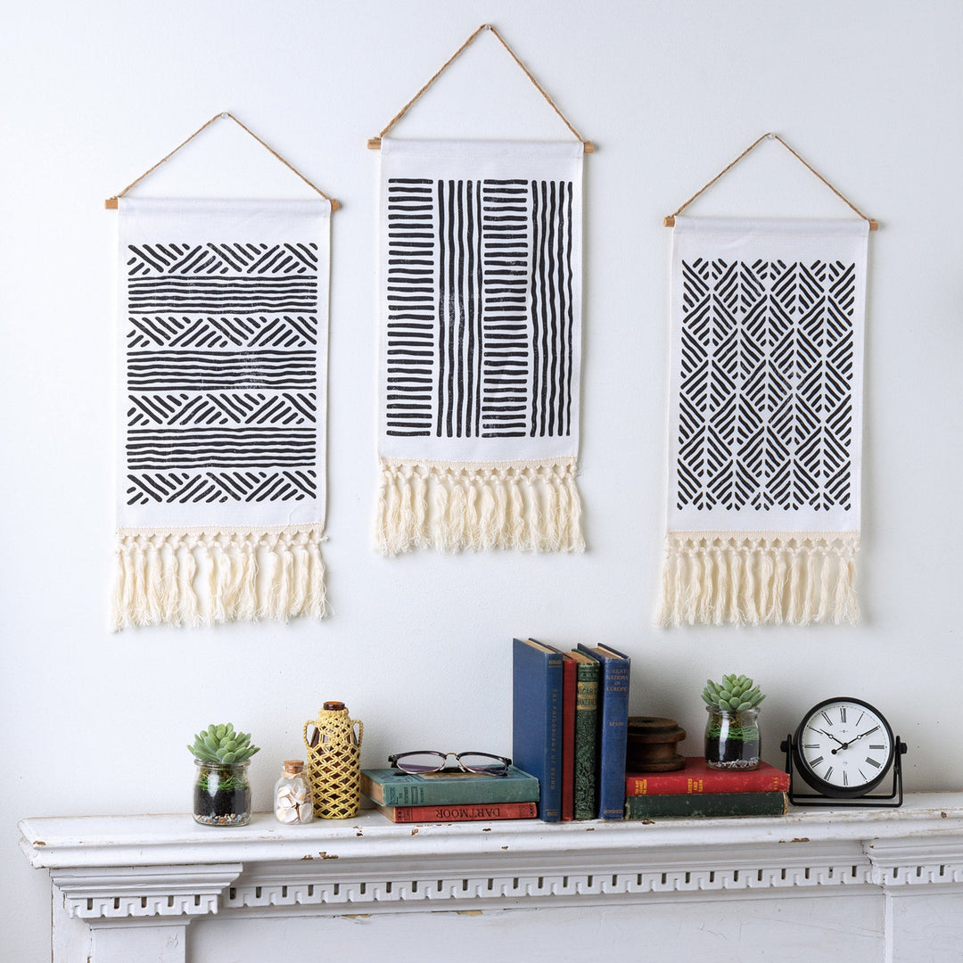 B/w wall hanging set 3