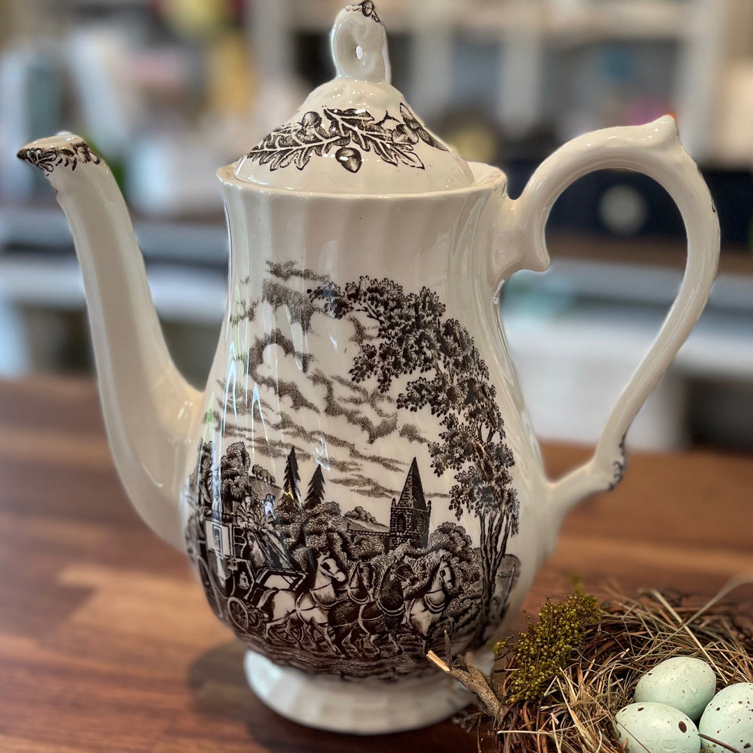 Royal mail tea pot