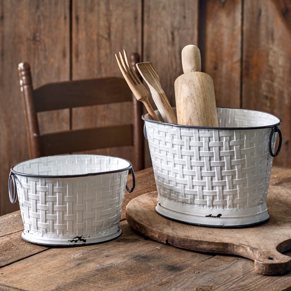 Basket weave oval bucket