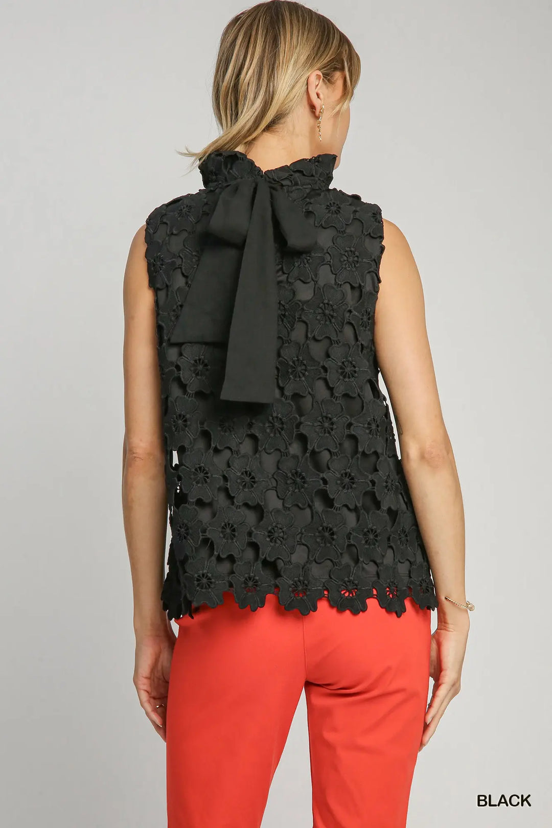 Floral Lace Sleeveless Top