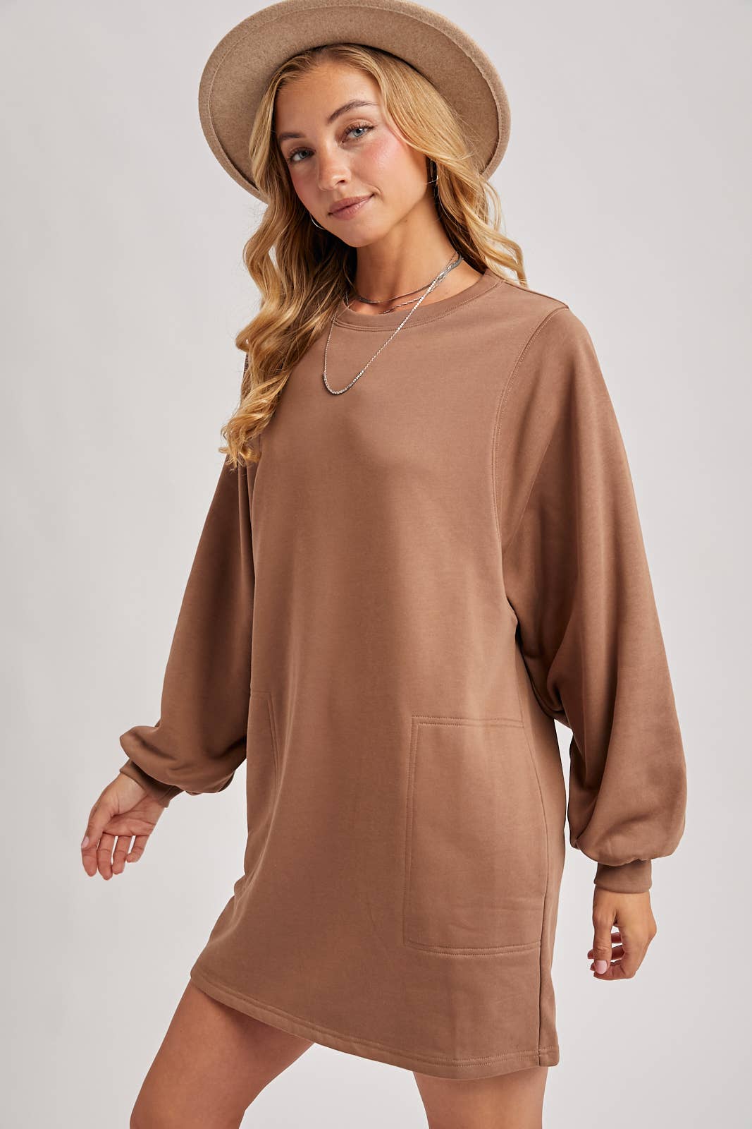 Crew neck sweatshirt oversized with pockets