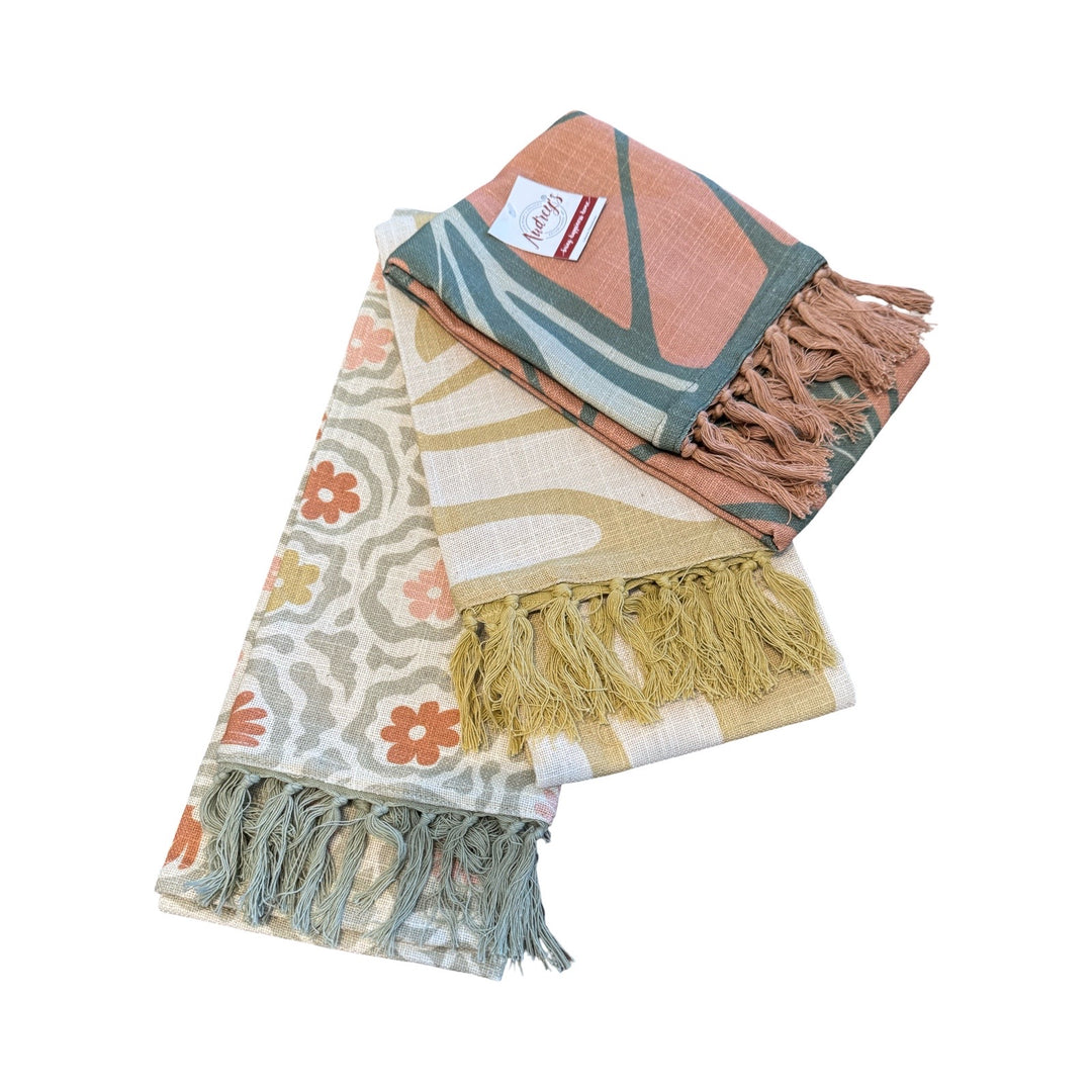 Dark Floral Towel Set/3