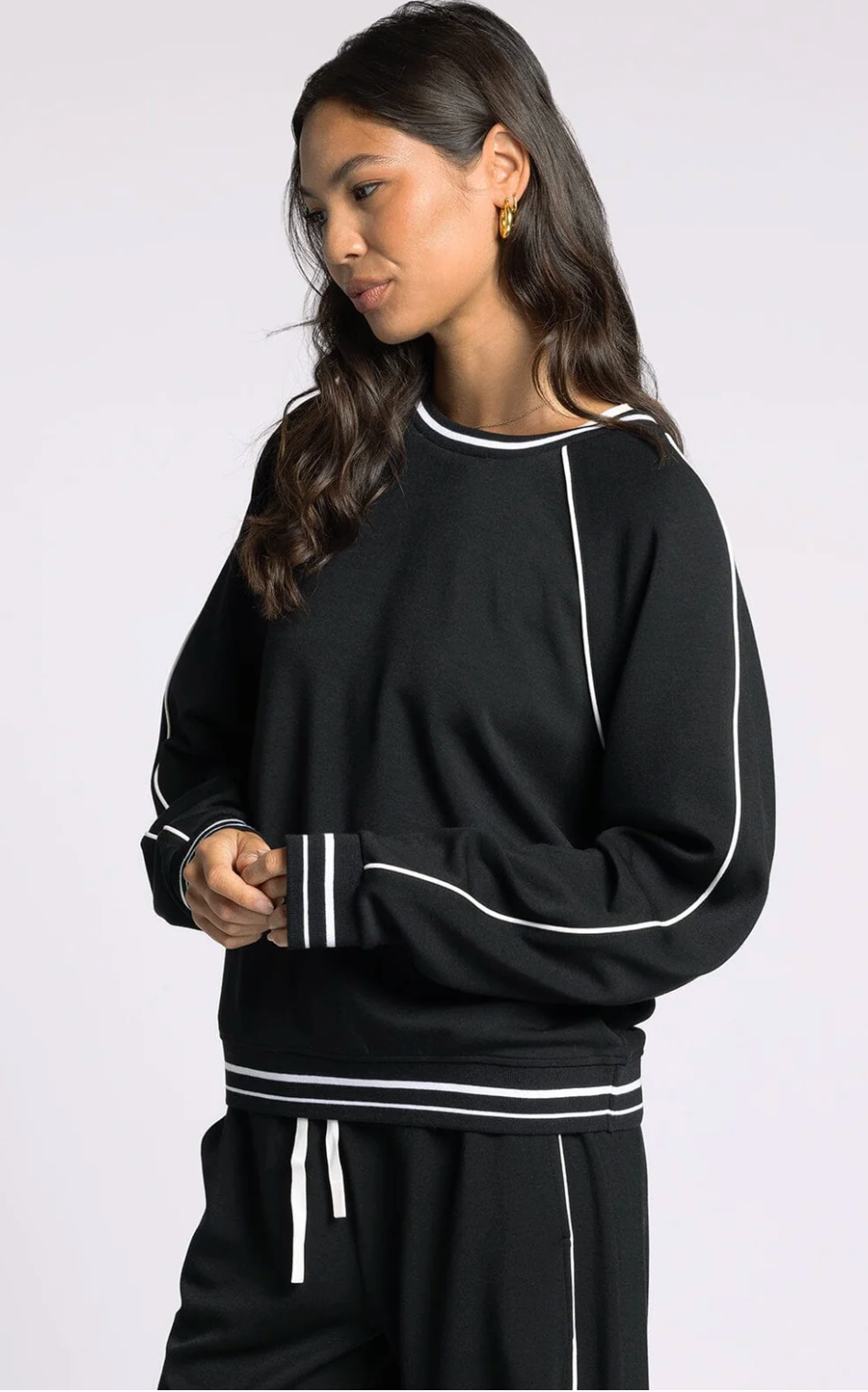 Amelia Top Black/White Sweatshirt